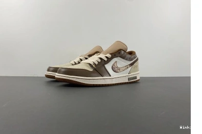 HF5743-221 JORDAN 1 Low AIR 1031